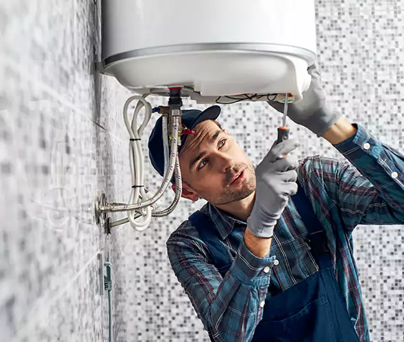 Expert Plumber for Hot Water Tank Maintenance in Vista, CA: Schedule Reliable Maintenance Services with Us