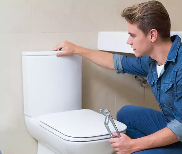 Expert Plumber for Toilet Replacement in Vista, CA: Schedule Affordable Toilet Replacement Services with Us